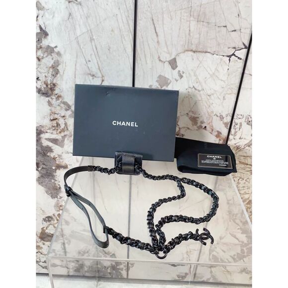 Chanel Women Pre-Loved Bag Very Good Condition - Picture 2 of 9